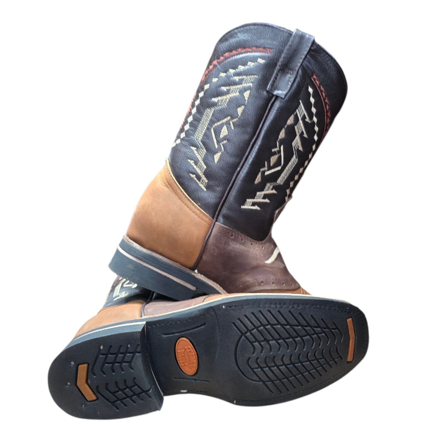 Cowboy Boots (0152) - 12.5" Rodeo Toe Layered Brown & Black Leather Longhorn Design